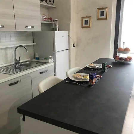 Casa Diva - Giardino E Box Auto شقة *
